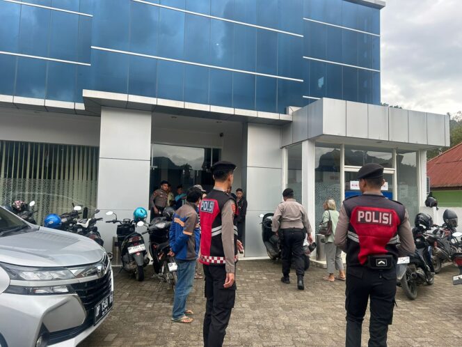 
					Wujudkan Kamtibmas yang Kondusif, Polres Tana Toraja Gencarkan Patroli