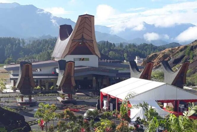 
					Pemprov Sulsel Ingatkan Bandara Toraja tak Boleh Bergantung pada Subsidi