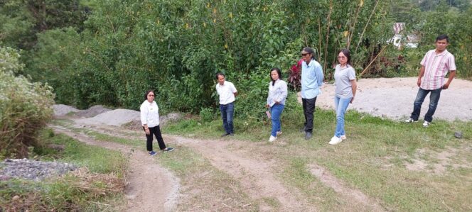 
					Proyek Dana Desa Terbengkalai, Kepala Dinas DPML Tator Langsung Turun Tangan