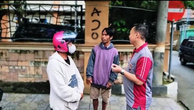 
					Bangun Hubungan Harmonis, Kapolres Tator Sapa Warga di Pagi Hari