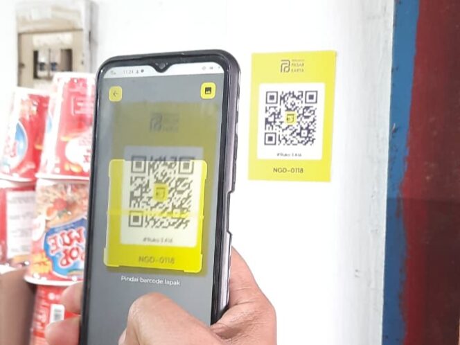 
					Belanja di Pasar Daya Kini Lebih Modern, Bayar Retribusi Pakai Barcode