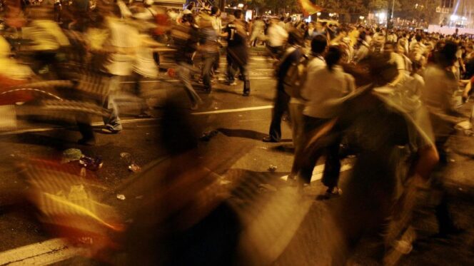 
					Konvoi Bising Saat Salat Magrib Ditegur, Geng Motor Justru Ancam Polisi