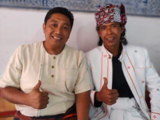 Foto: Dr. Kristian H.P Lambe bersama Tokoh adat Sam Barumbun