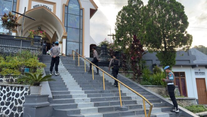 
					Kapolres Tana Toraja Kerahkan Personel Siap Amankan Ibadah Paskah