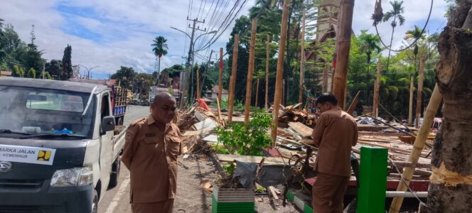 
					Utamakan Keselamatan Warga, Dinas PRKP Tana Toraja Renovasi Fasilitas Kolam Makale