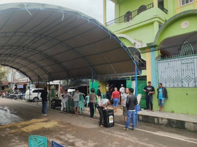 
					Wakil Bupati Toraja Utara Hadiri Serah Terima Bantuan Kemasyarakatan Berupa Sapi Kurban di Masjid Nurul Taqwa Bolu
