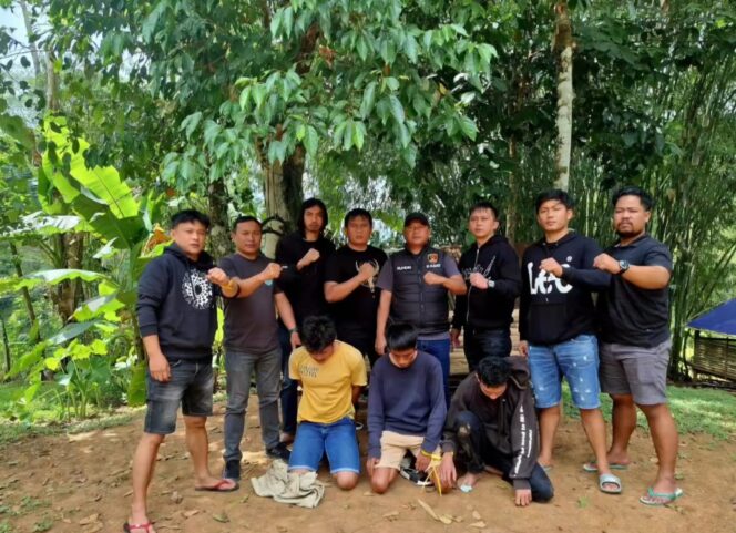 
					Kurang dari 24 Jam, Polres Toraja Utara Ungkap Kasus Pembunuhan di Tikala dan Amankan 3 Pelaku