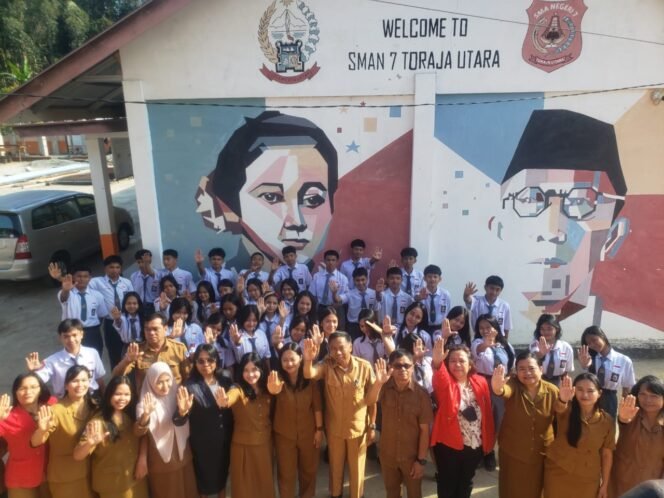 
					Cegah Seks Bebas dan HIV, PKM Sa’dan Malimbong Edukasi Siswa SMAN 7 Torut