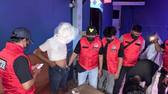 
					Polres Toraja Utara Gelar Patroli Gabungan dan Razia THM, Seorang Pemuda Diamankan Positif Gunakan Narkoba